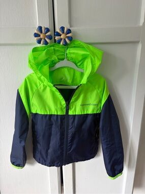 Vineyard Vines Neon Green & Navy Kids Hooded Rain Jacket size 2T